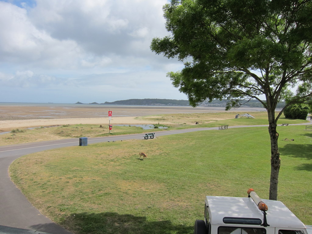 photograph of monitoring station: Swansea Bay - illustrative purposes only